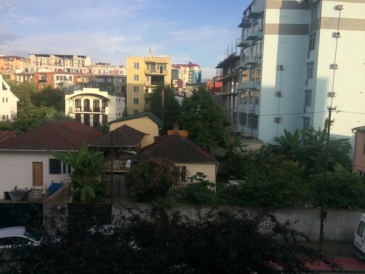 Apartment On Khinikadze 4 バトゥーミ エクステリア 写真